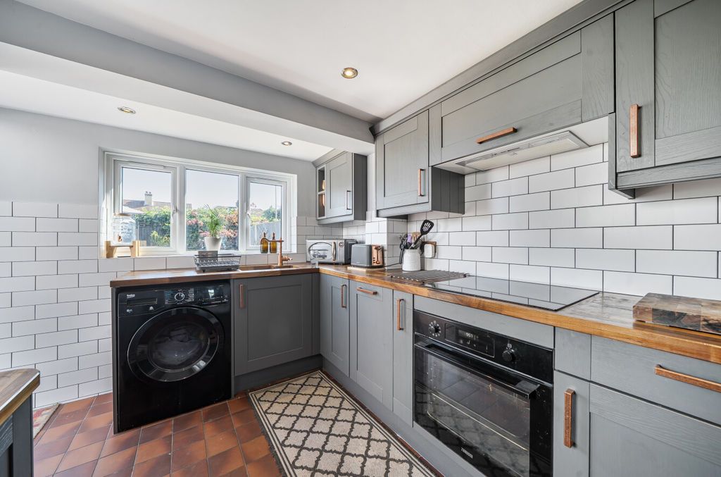 Property photo 3 of 18 Kitchen Angle 2