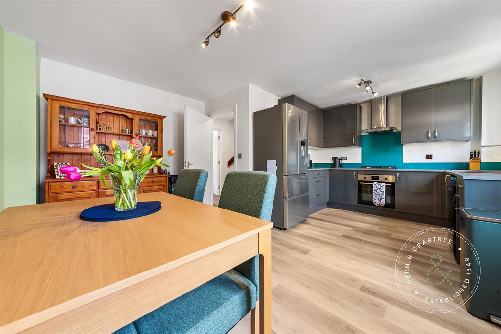 Property photo 2 of 43 Blackberry-Way-18.Jpg