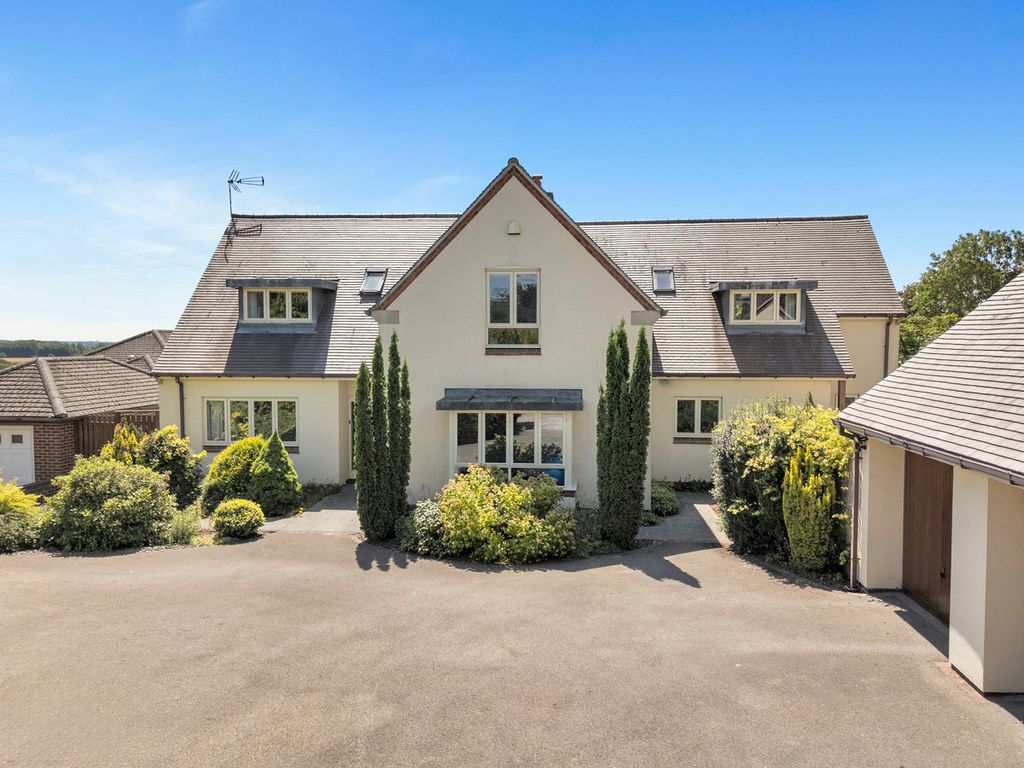 Property photo 1 of 45