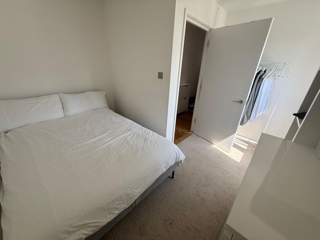 Property photo 1 of 6 Image