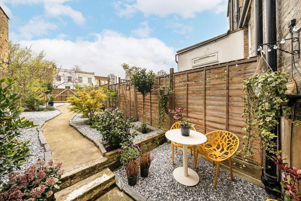 Property photo 3 of 7