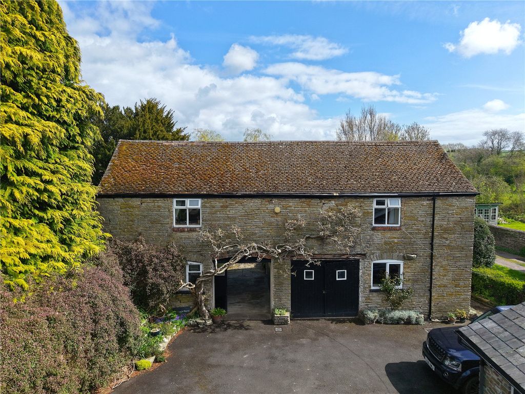 Property photo 2 of 31 Picture No. 02