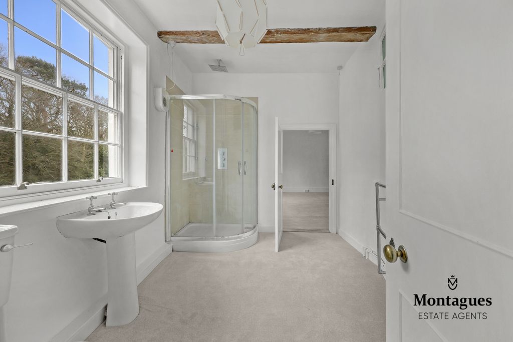 Additional image 27 of 6 bed detached house to rentThornwood Road, Epping CM16