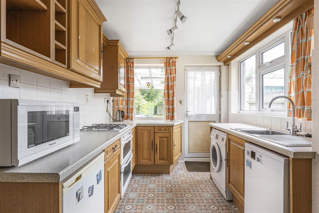 Property photo 2 of 16 6_81783.Jpg
