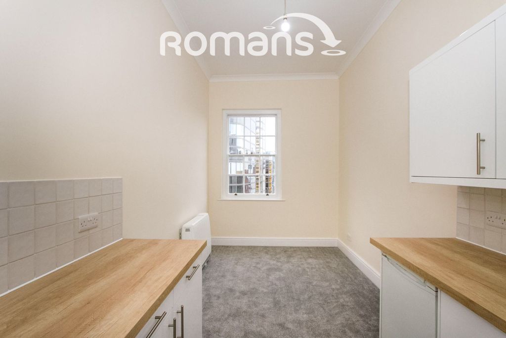 Property photo 3 of 10 F91A9B9F-A421-Ed11-9