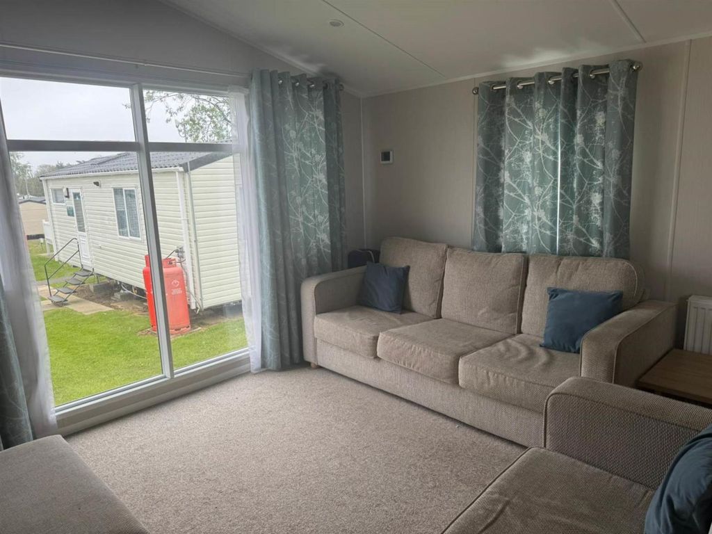 Property photo 2 of 20 555-2.Jpg