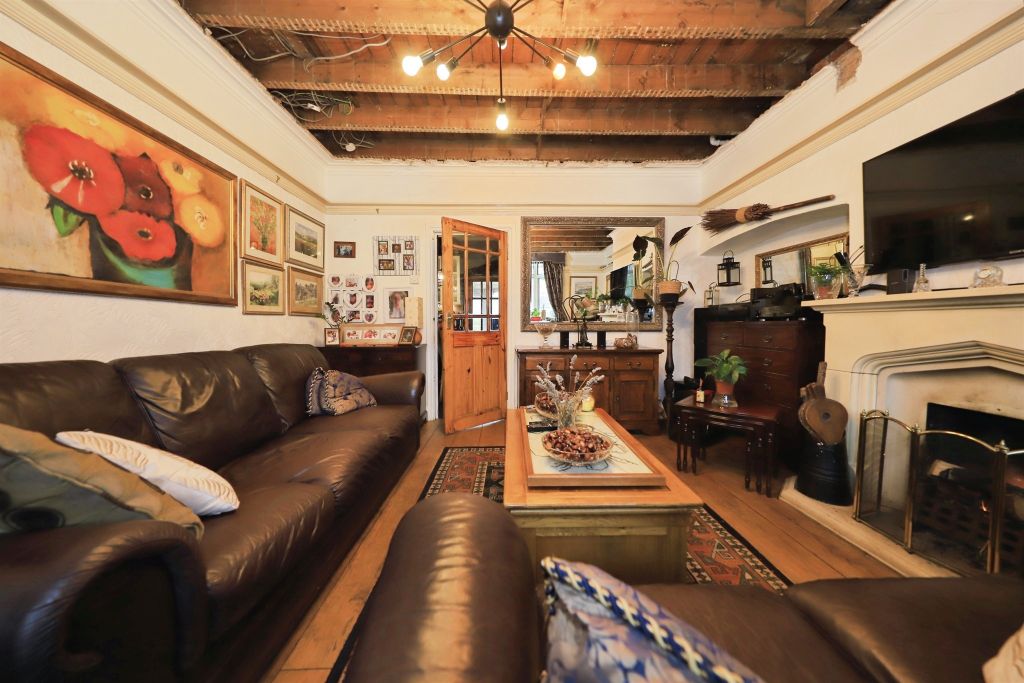 Property photo 3 of 17