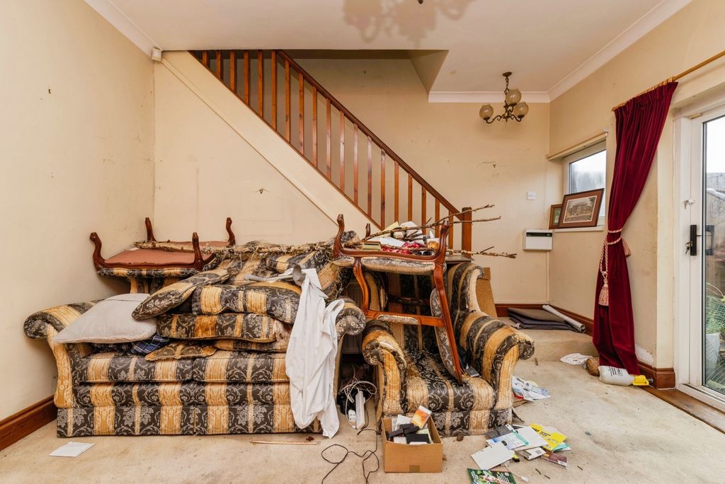 Property photo 3 of 20 Pbox-Img.Jpg