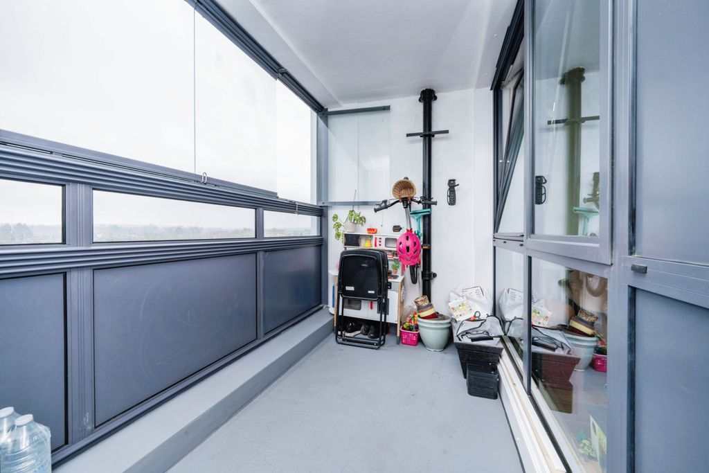 Property photo 3 of 17 Photography