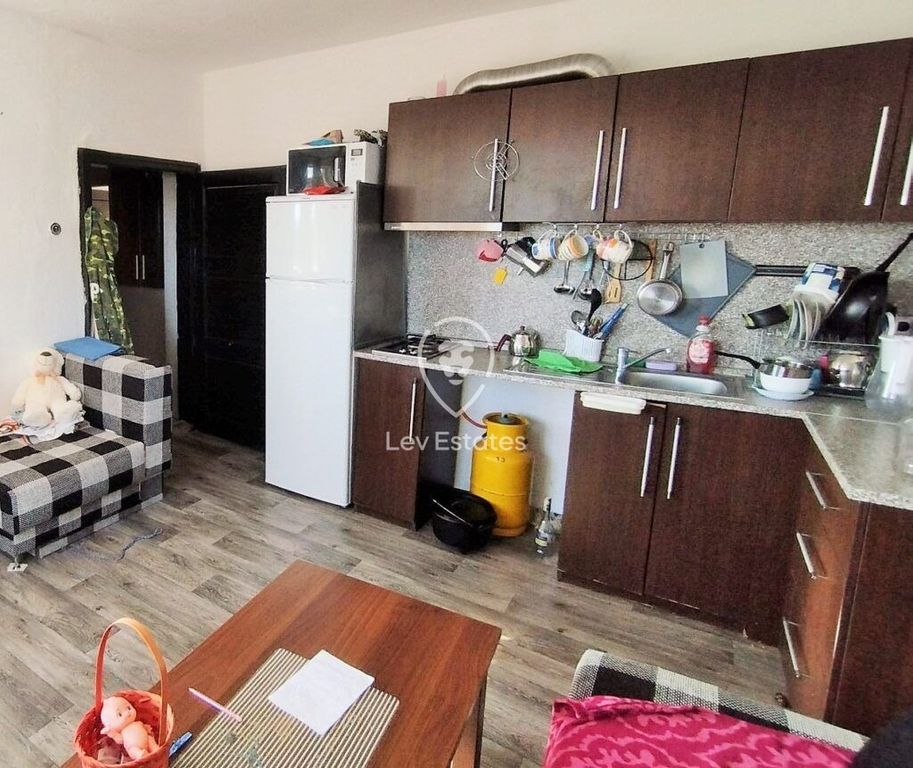 Property photo 3 of 18
