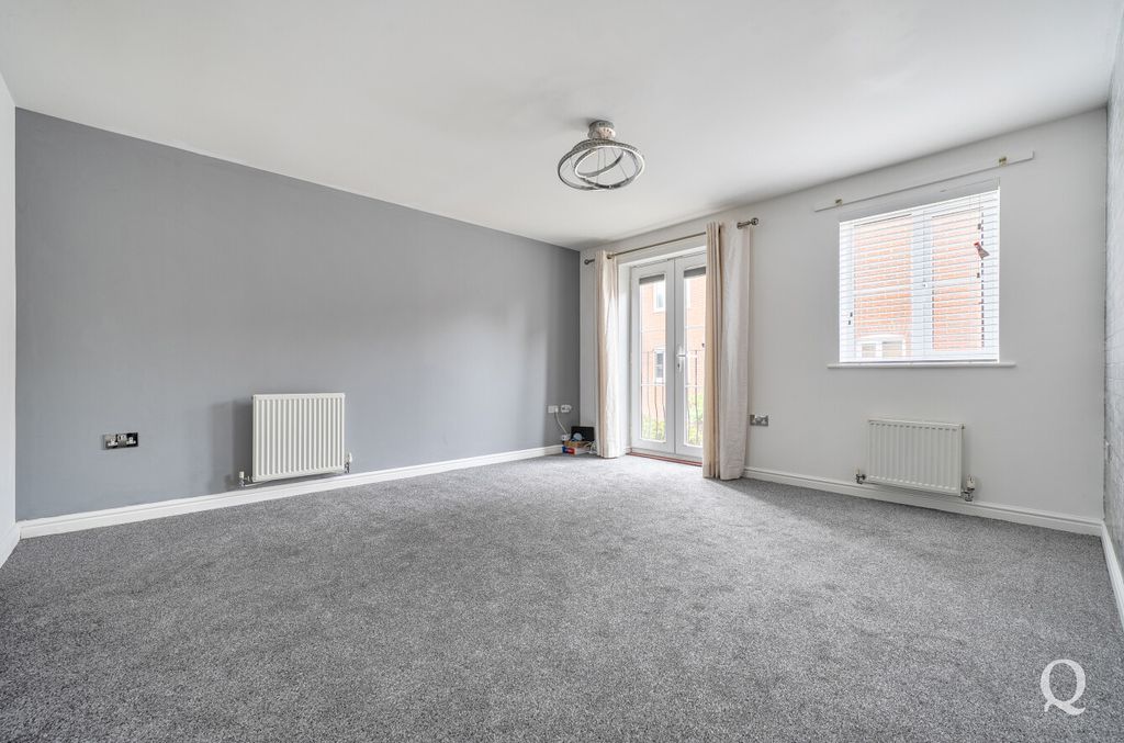 Property photo 3 of 21 606671d9-Fb8A-457...