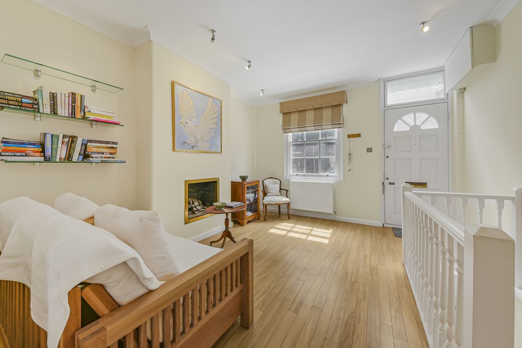 Property photo 3 of 13 Gallery