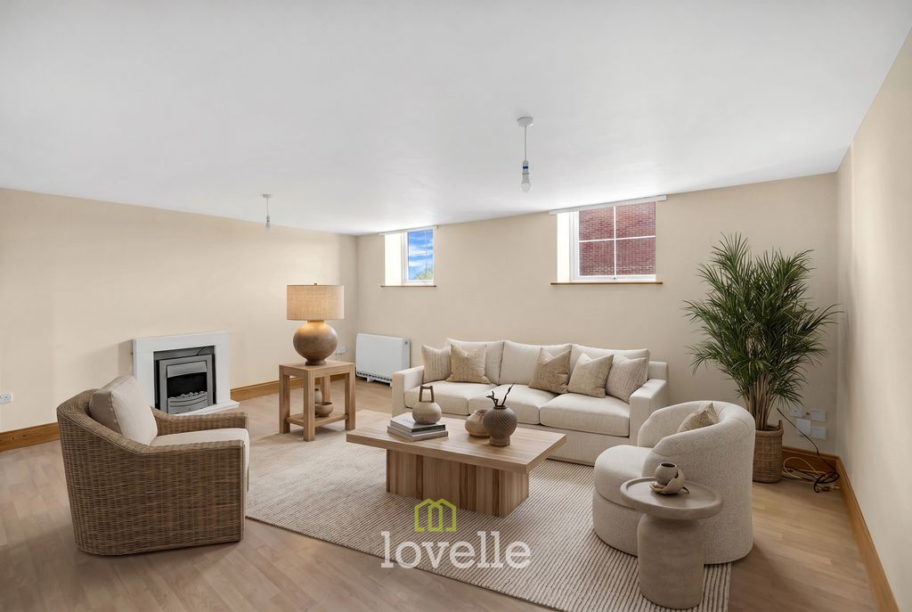 Property photo 3 of 32