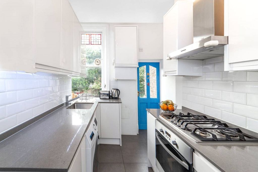 Property photo 3 of 10 Picture No. 07