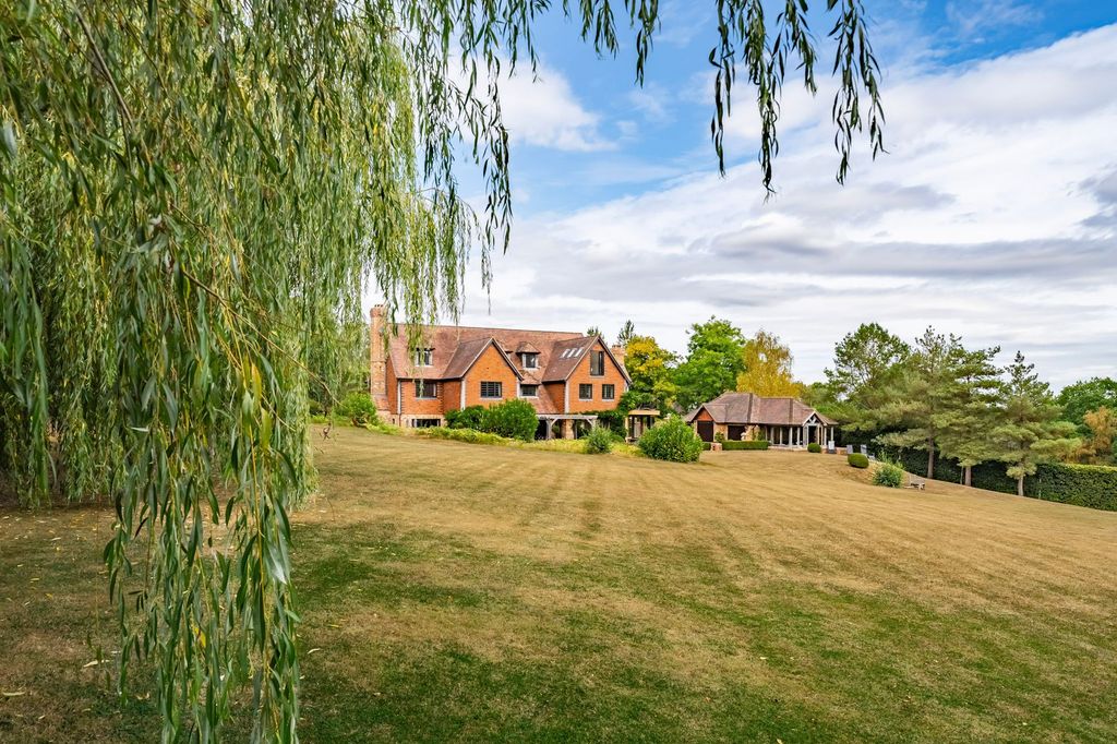 Property photo 2 of 30