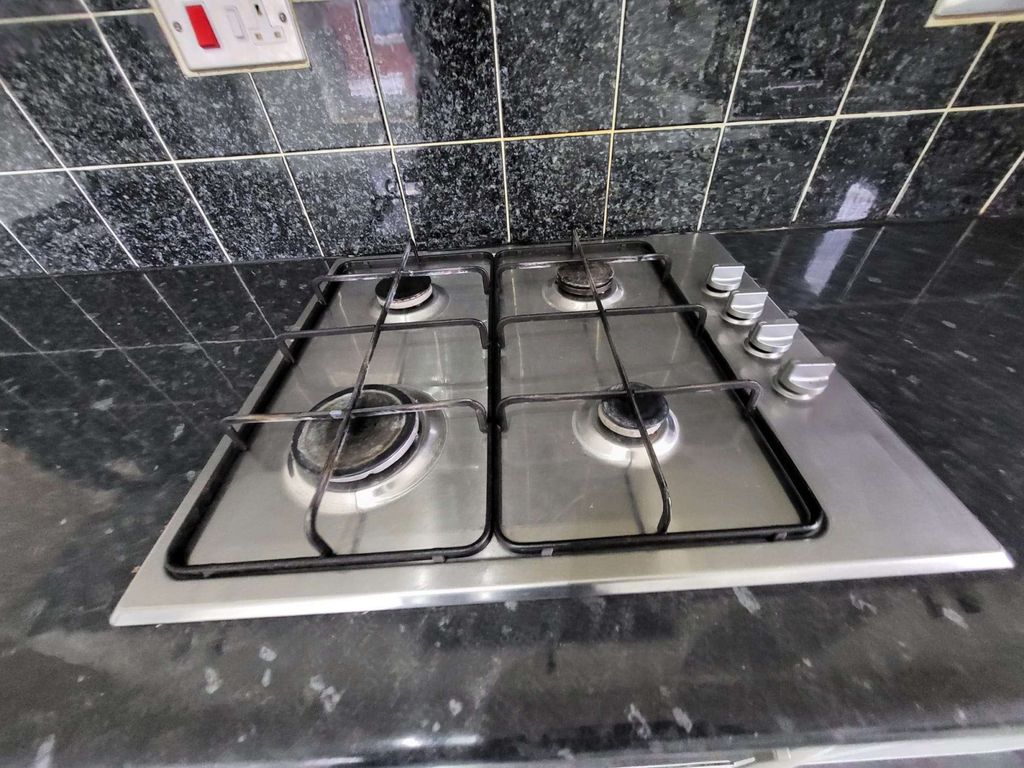 Property photo 3 of 9 Gallery