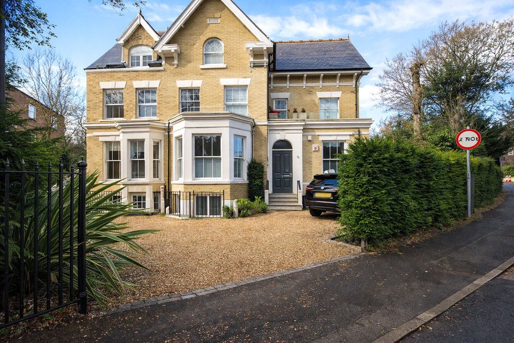 Property photo 1 of 15 Exterior