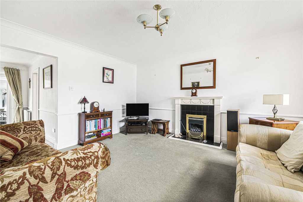 Property photo 3 of 19 Picture No. 18