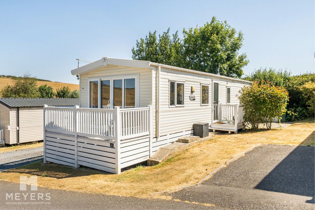 Property photo 1 of 25