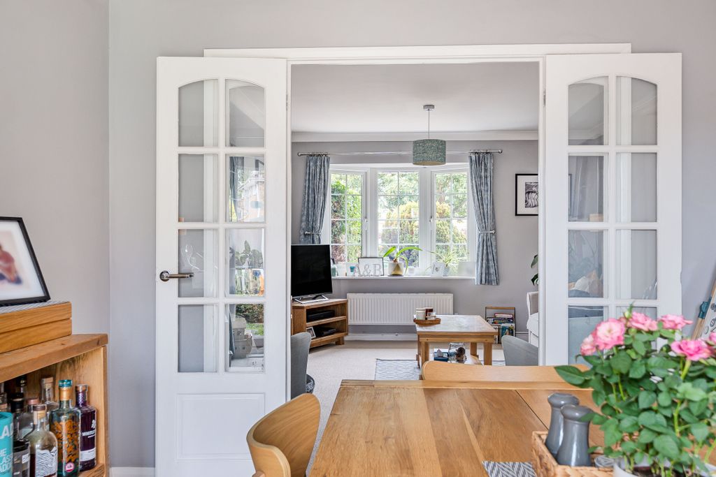 Property photo 3 of 14 133151711688Cea00d2B45