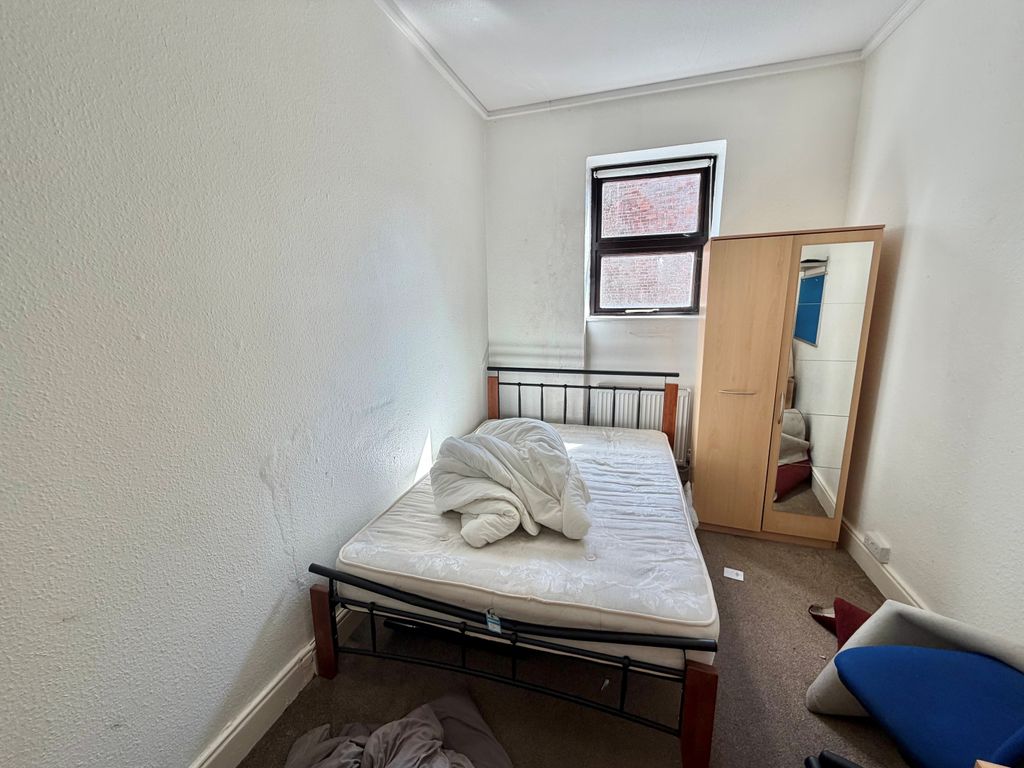 Property photo 1 of 13 Image