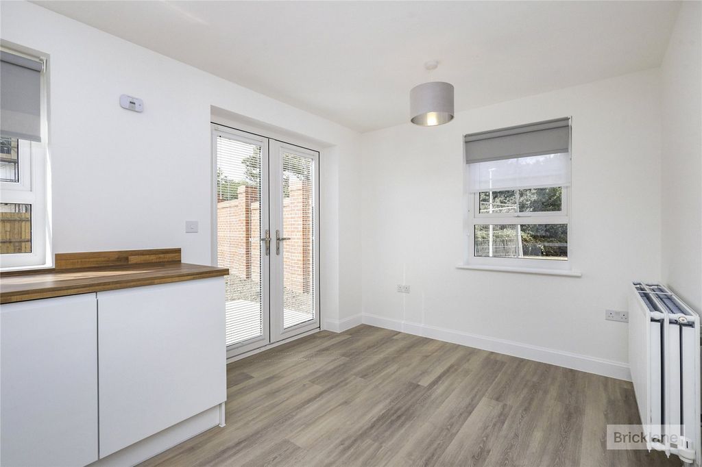 Property photo 3 of 15 Picture No. 06