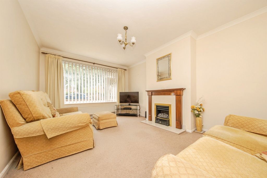 Property photo 2 of 23