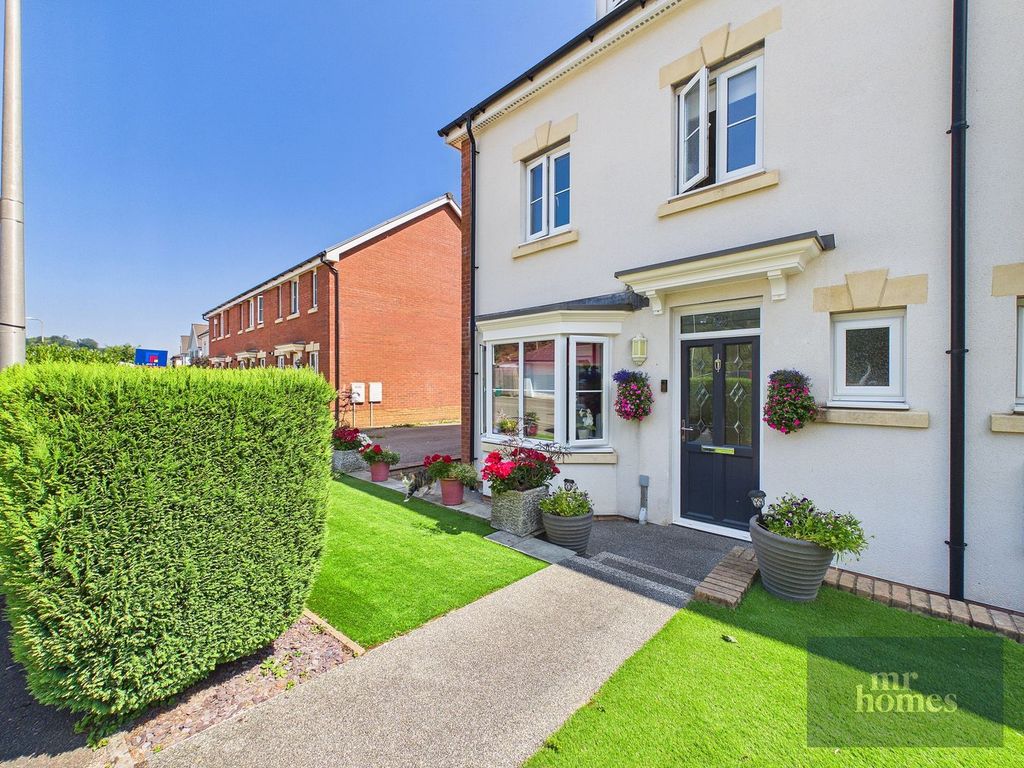 Property photo 1 of 56