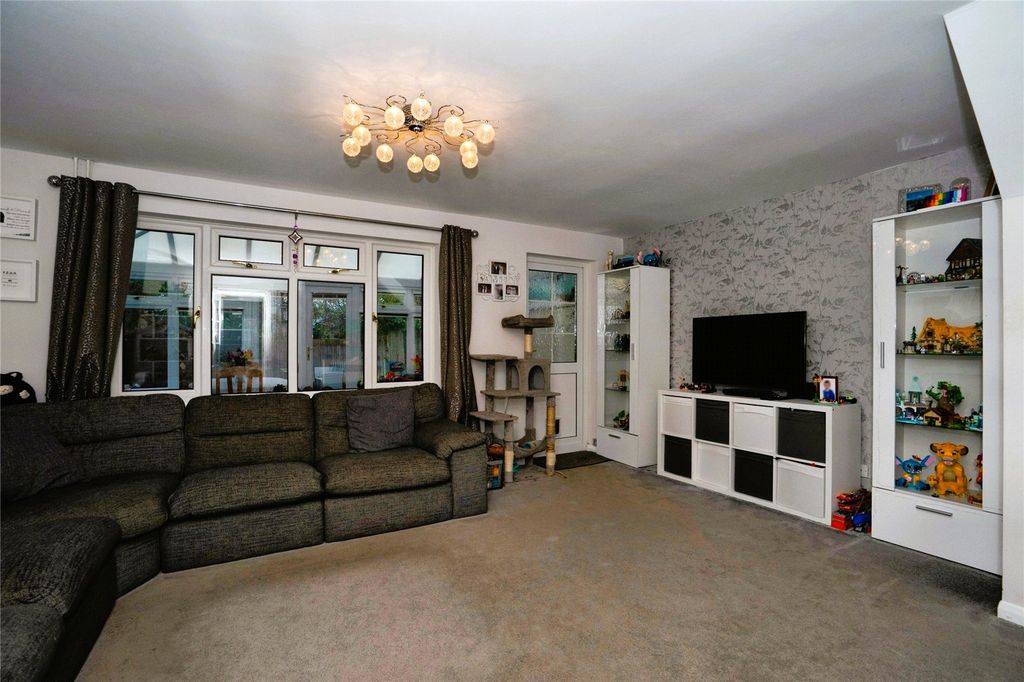 Property photo 2 of 11 Picture No. 13