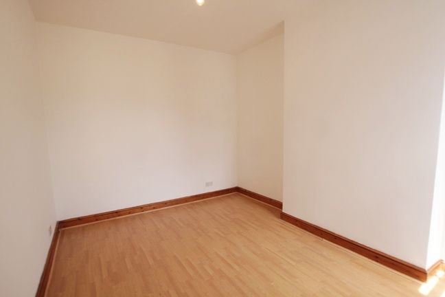 Property photo 3 of 5 28B Westbury Avenue