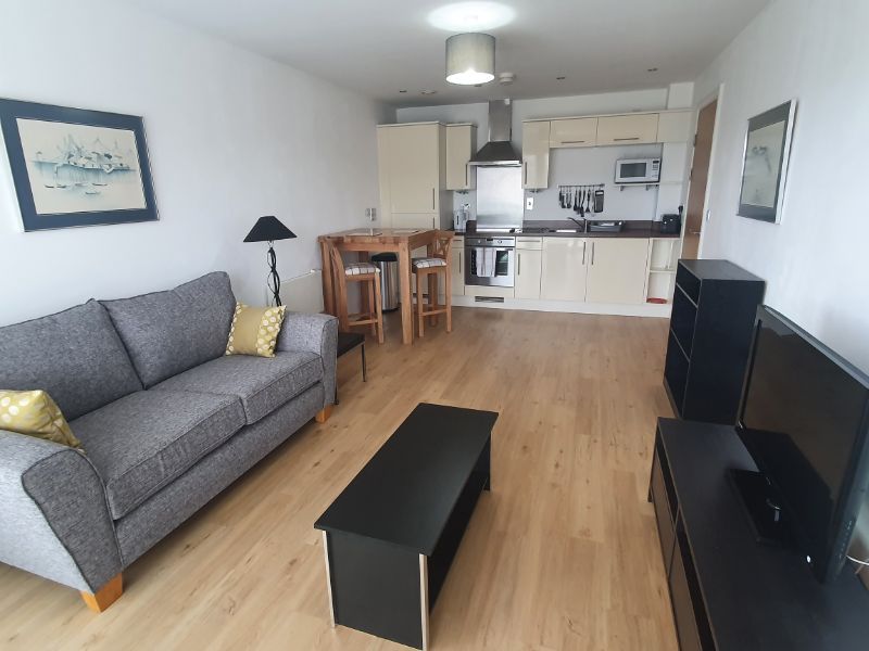 Property photo 2 of 11 Cloakroom