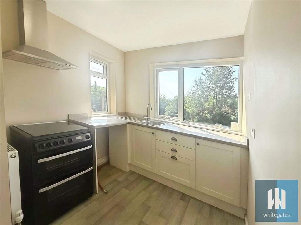Property photo 2 of 12 Picture No. 53