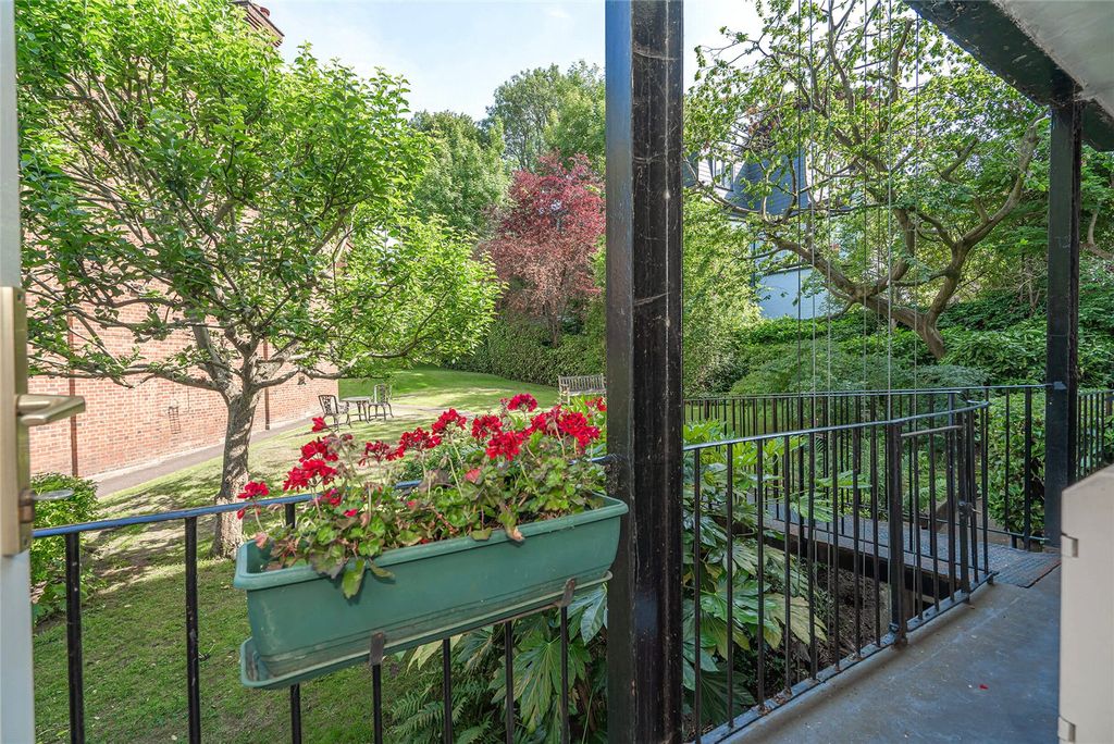 Property photo 3 of 32 Balcony