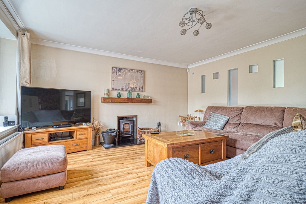 Property photo 2 of 26