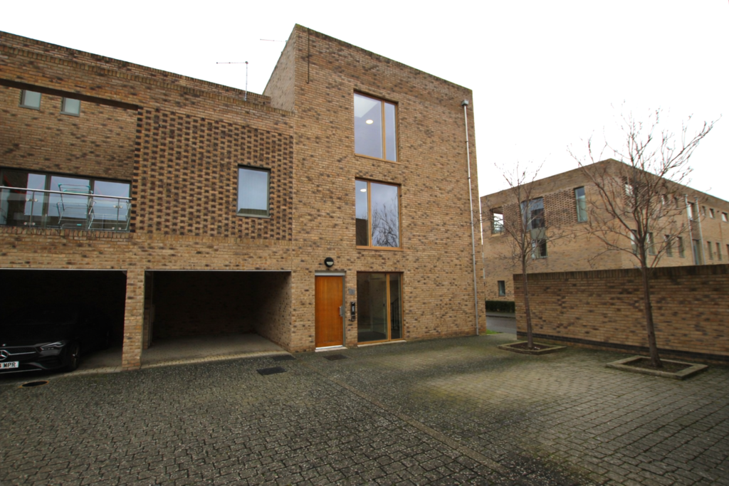 Property photo 1 of 7 Front.Png