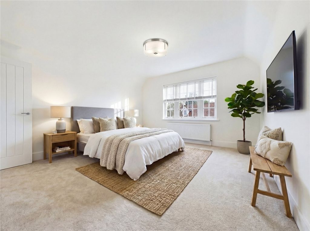 Property photo 3 of 10 Picture No. 02