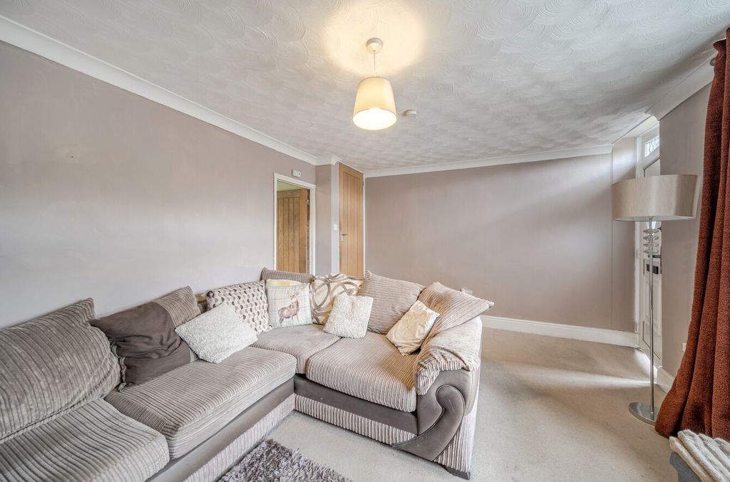Property photo 3 of 15 1456163-10-6A075E...