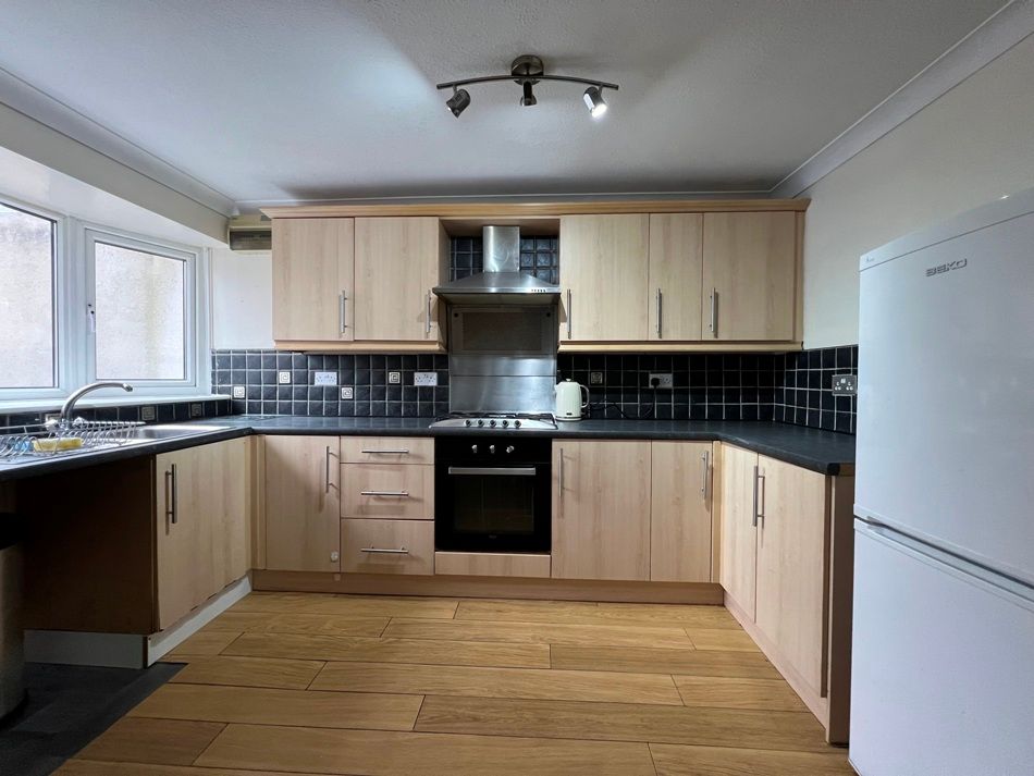 Property photo 2 of 13 Img_2365