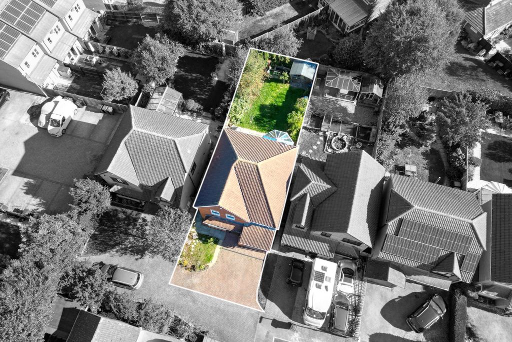 Property photo 2 of 21 4529422