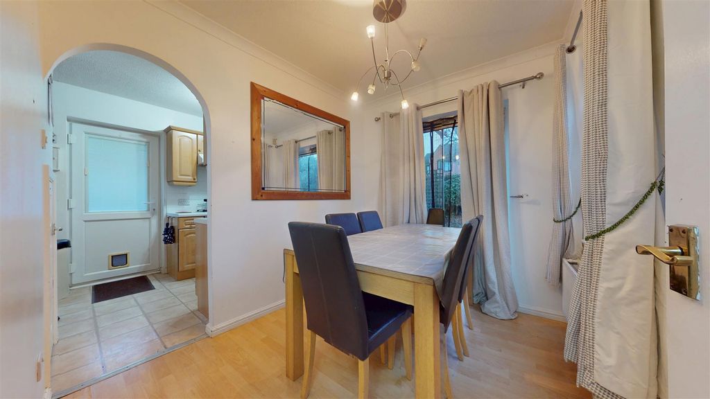 Property photo 3 of 15 12222025_192454.Jpg