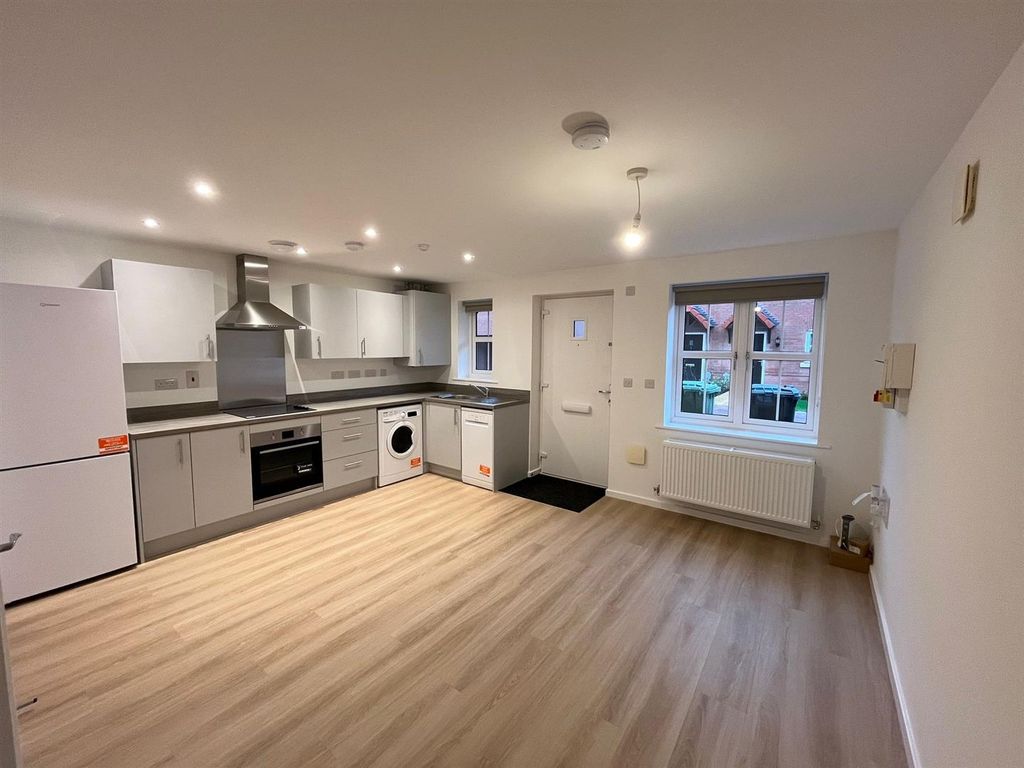 Property photo 3 of 7 Aad87529-3Ef4-4F46-A1c4-Fc40c57813A9.Jpg