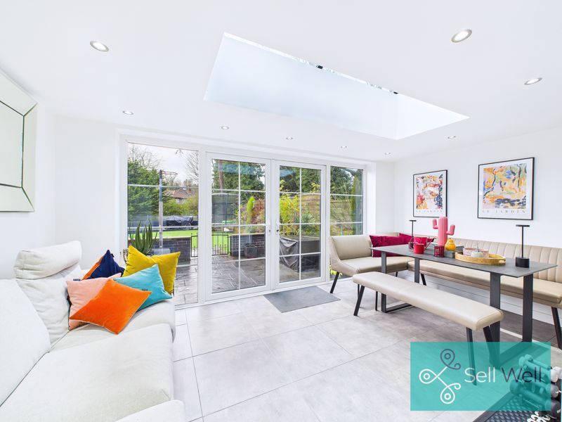 Property photo 3 of 36 Garden Room / Sitting Area