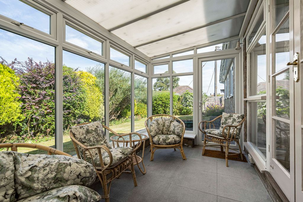 Property photo 3 of 18