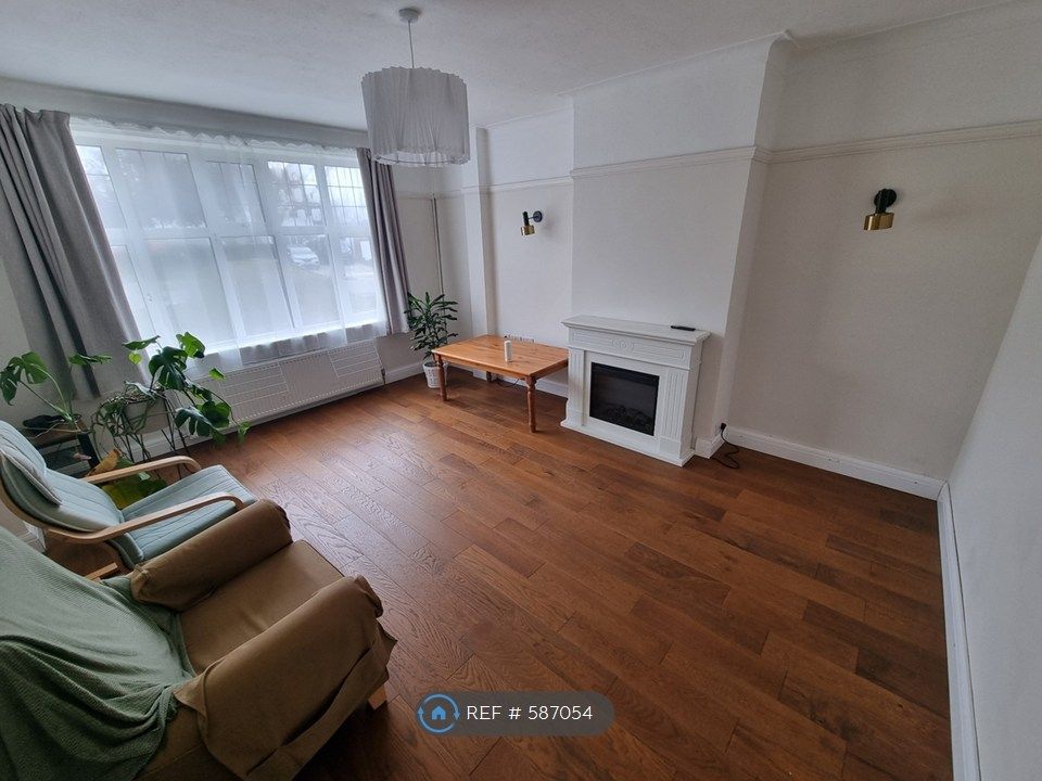 Property photo 2 of 21