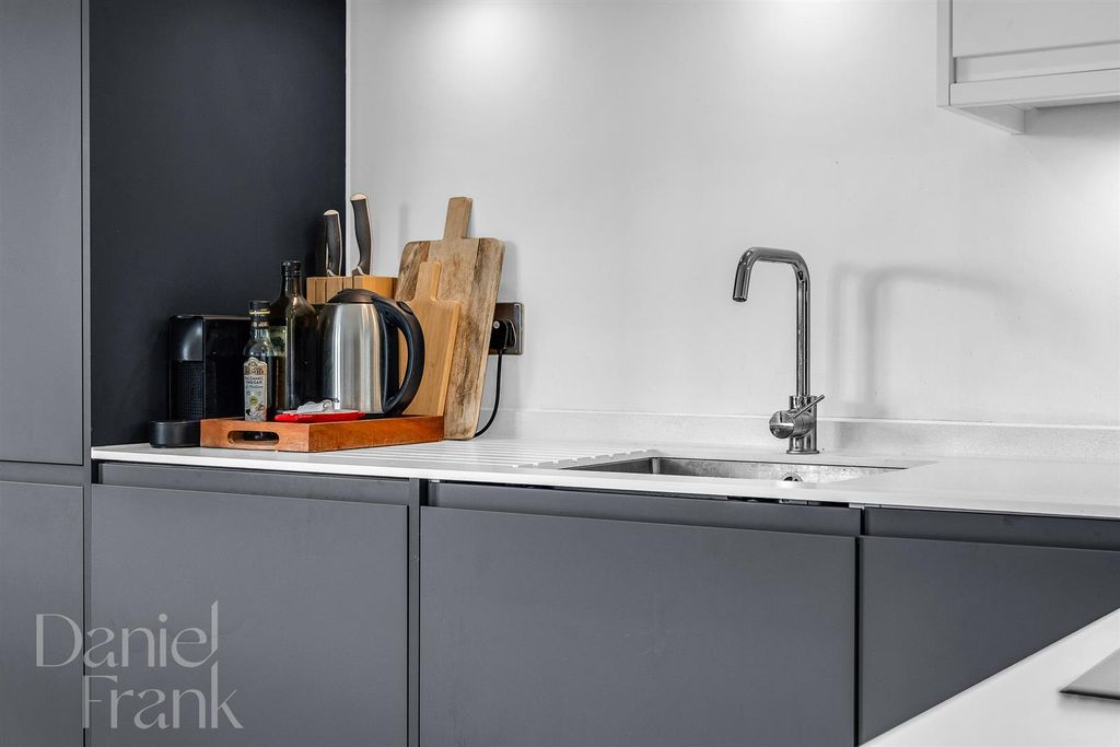 Property photo 3 of 20 Internal-11.Jpg