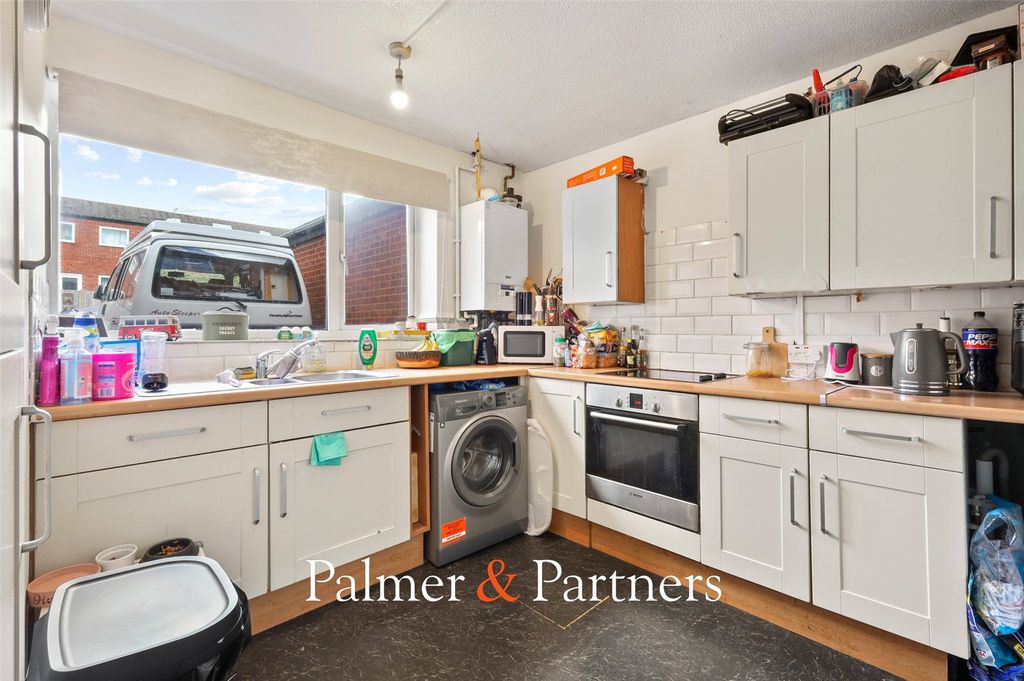 Property photo 3 of 16 Picture No. 05