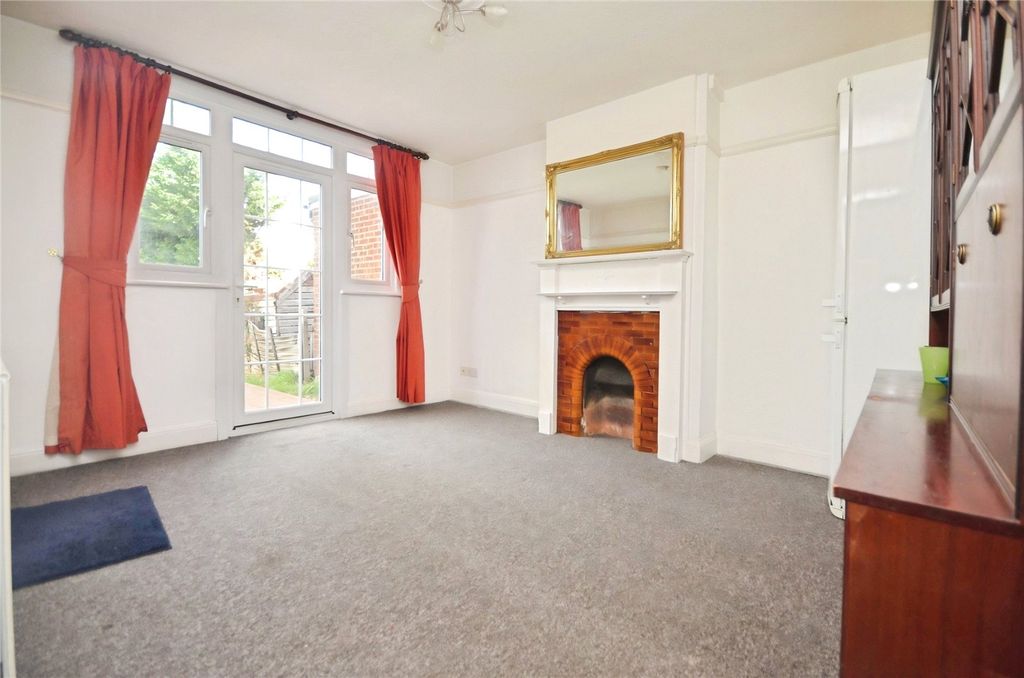 Property photo 3 of 10 Picture No. 01