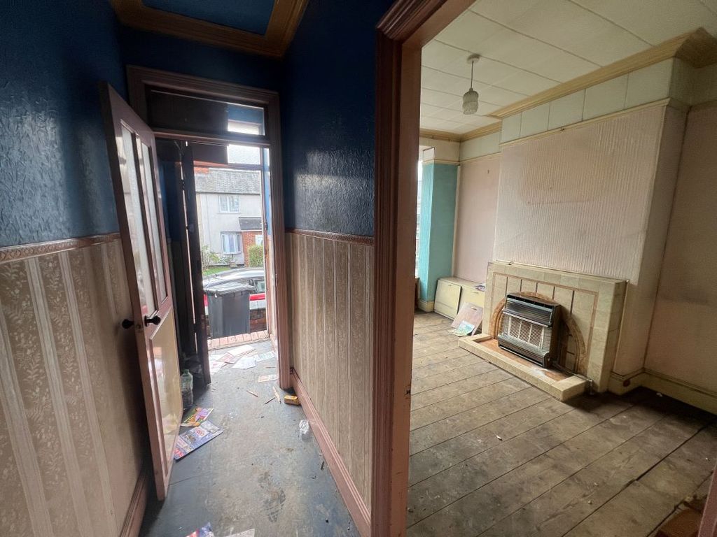 Property photo 3 of 22