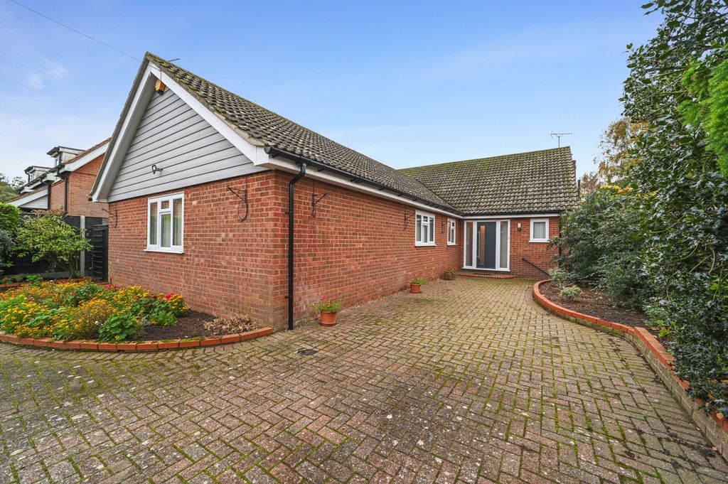 Property photo 2 of 29