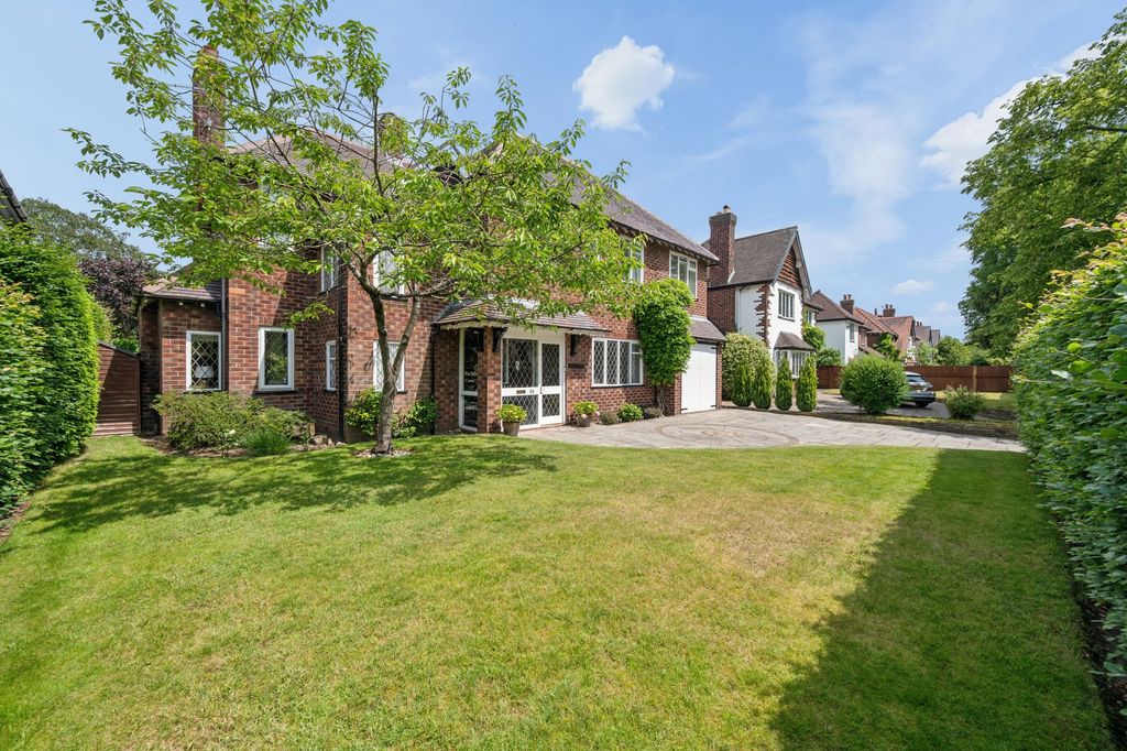 Property photo 1 of 31